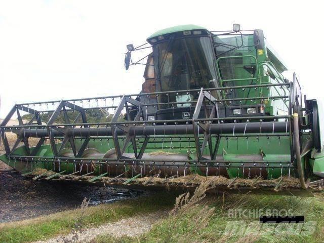 John Deere 2054 Combine harvesters