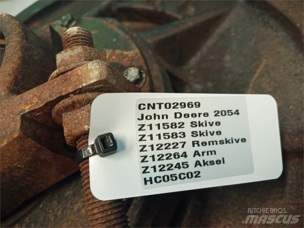 John Deere 2054 Farm machinery