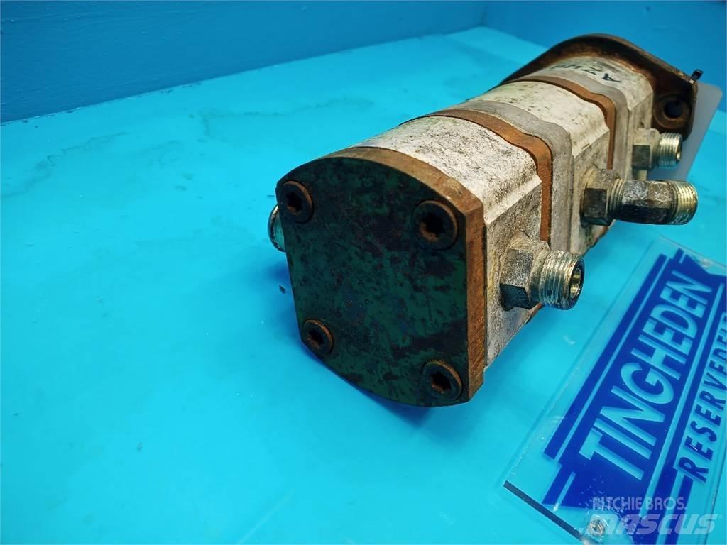 John Deere 2054 Hydraulics