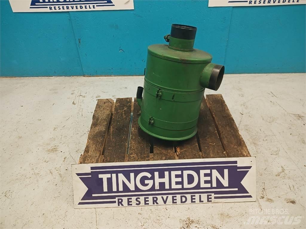 John Deere 2054 Engines