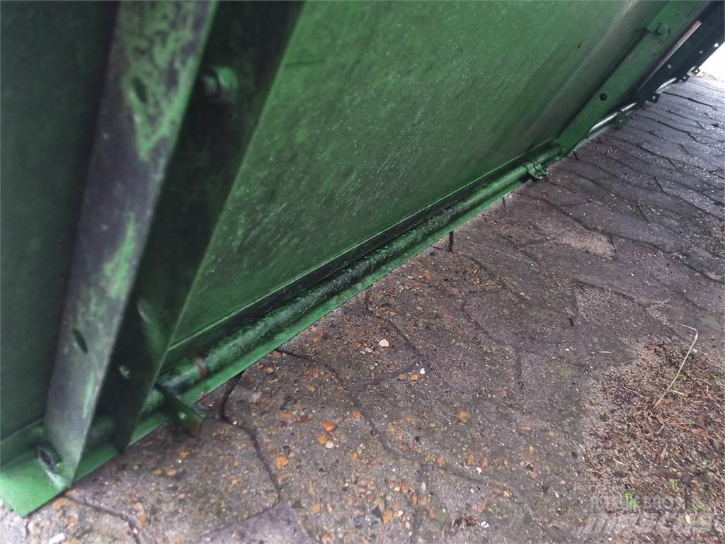 John Deere 2054 Farm machinery