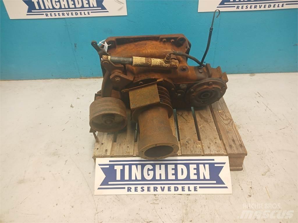John Deere 2066 Transmission