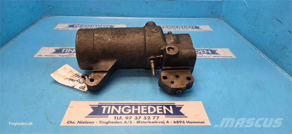 John Deere 2120 Hydraulics