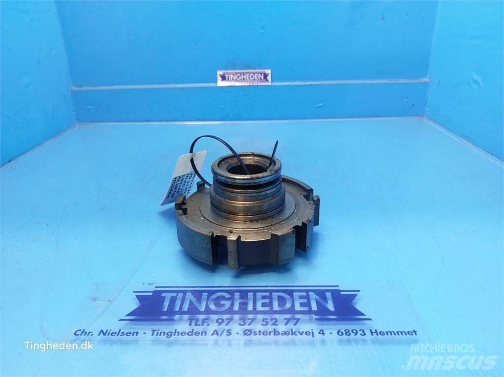 John Deere 2140 Transmission