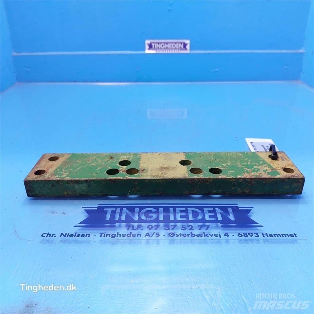 John Deere 2141 Other tractor accessories