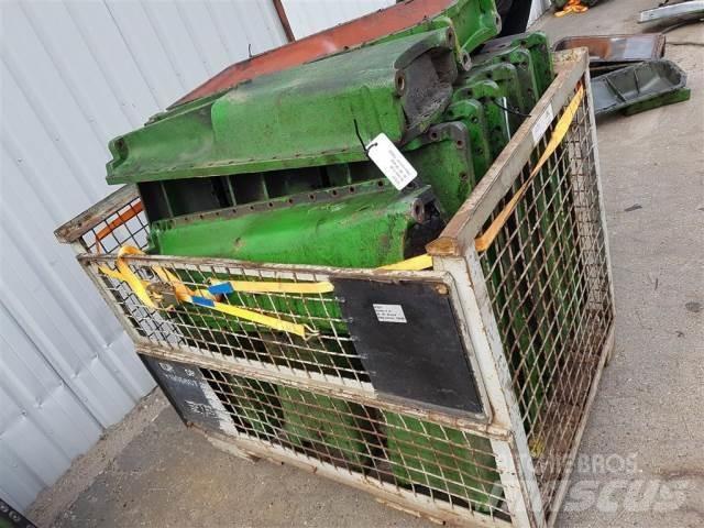 John Deere 3040 Engines