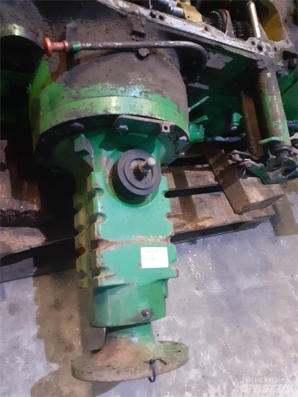 John Deere 3040 Transmission