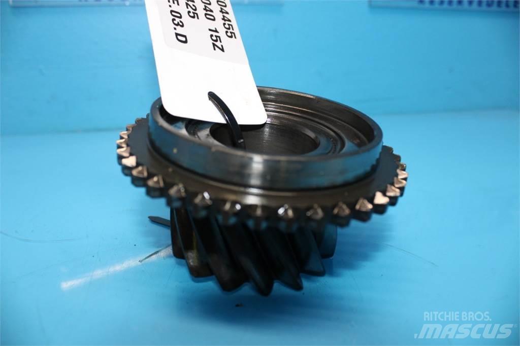 John Deere 3040 Transmission