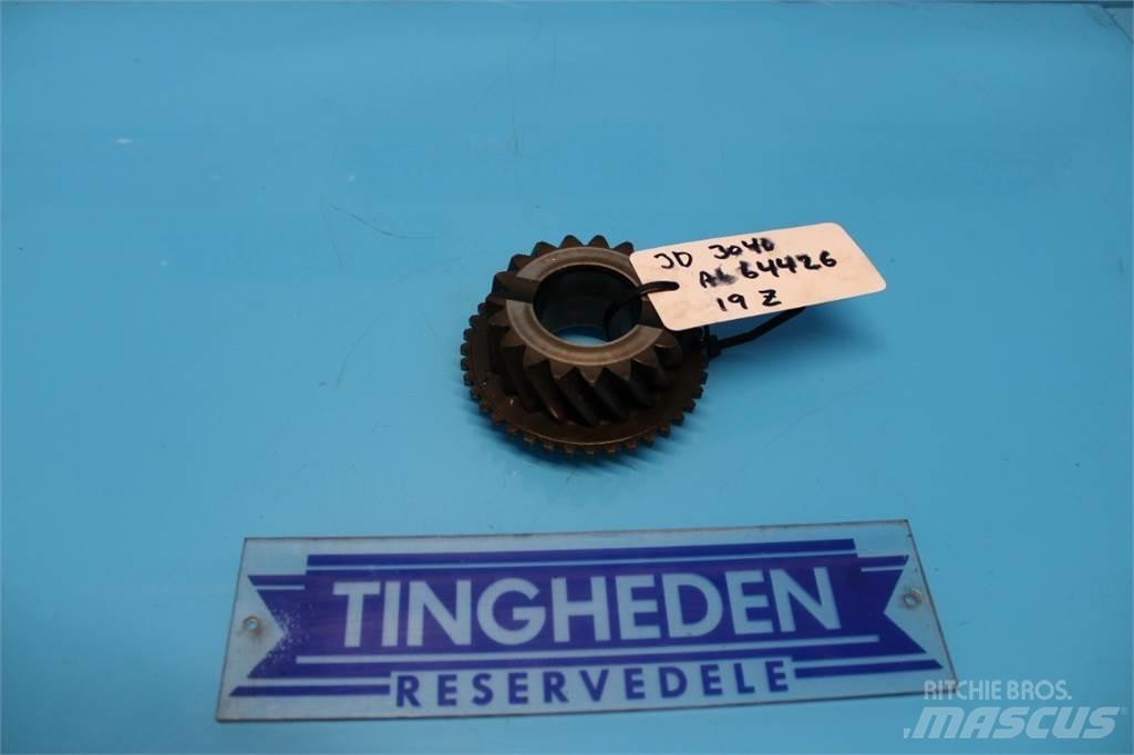 John Deere 3040 Transmission