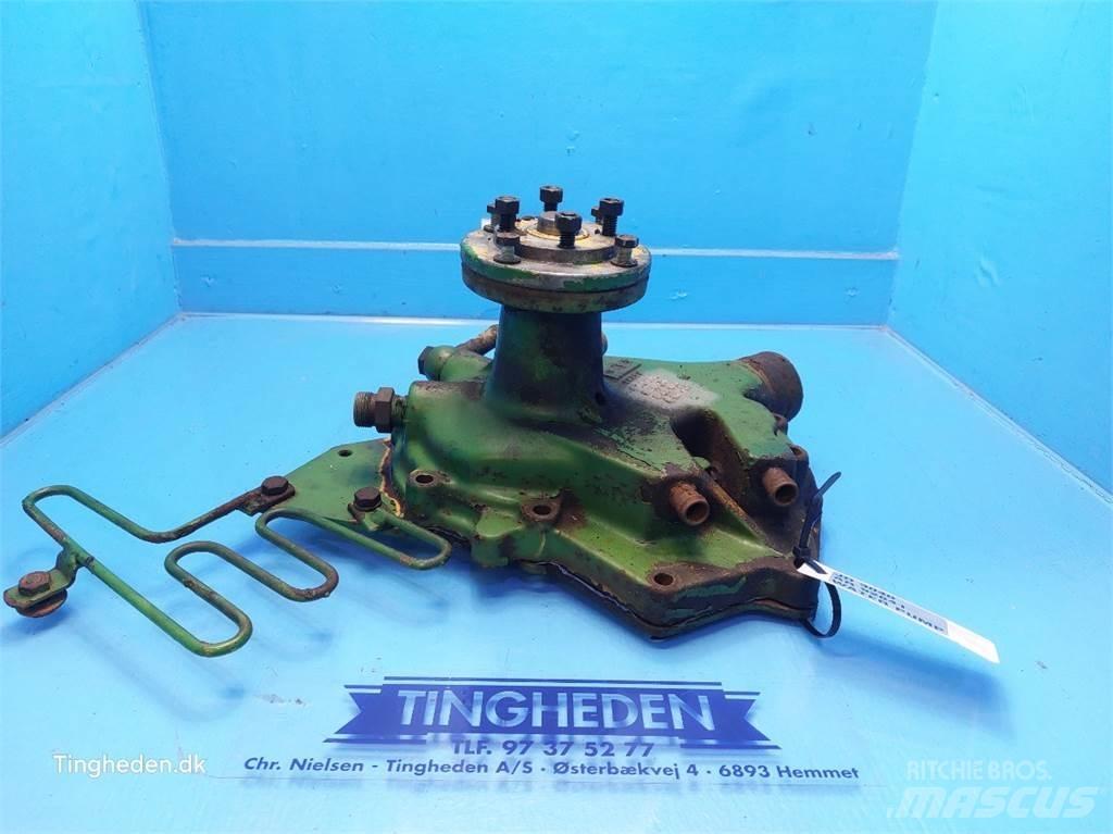 John Deere 3040 Engines