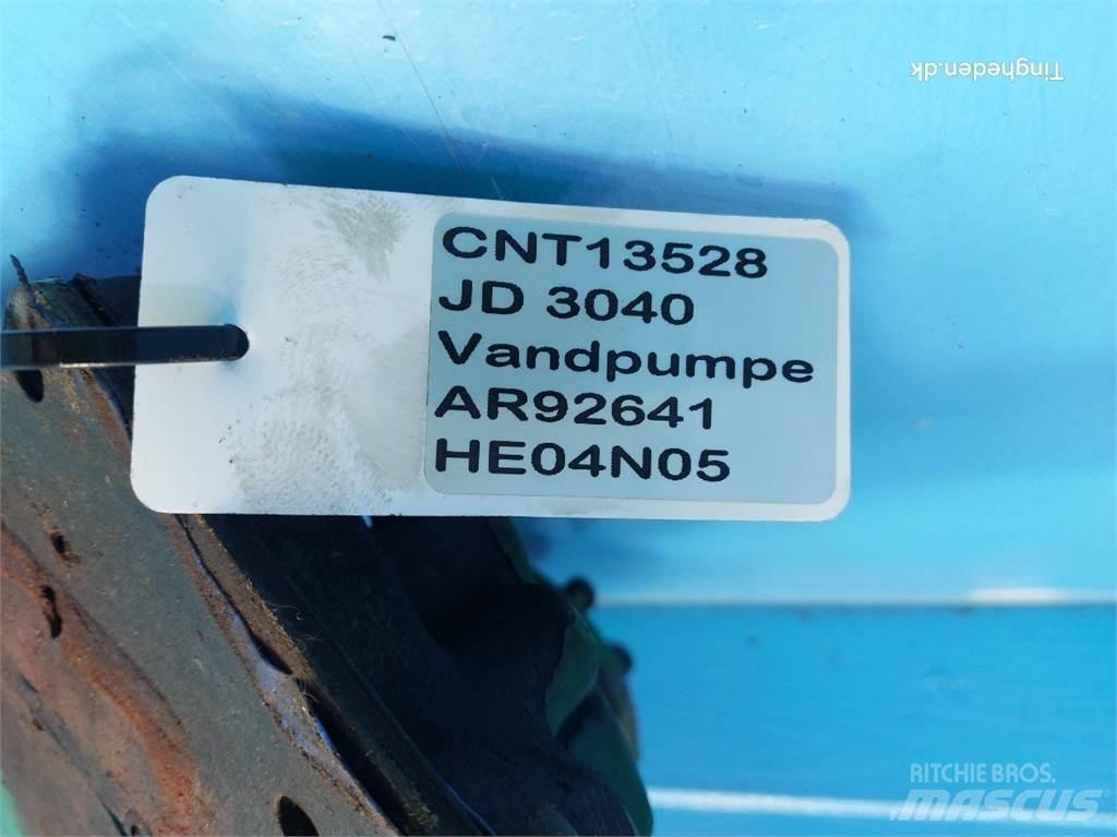 John Deere 3040 Engines