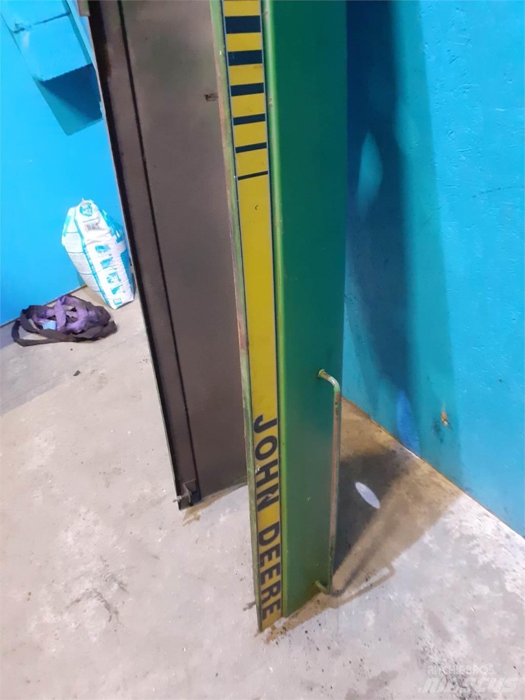 John Deere 3140 Other tractor accessories