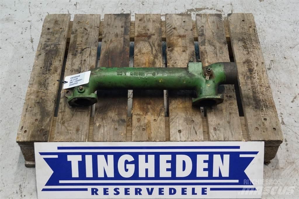 John Deere 3140 Engines