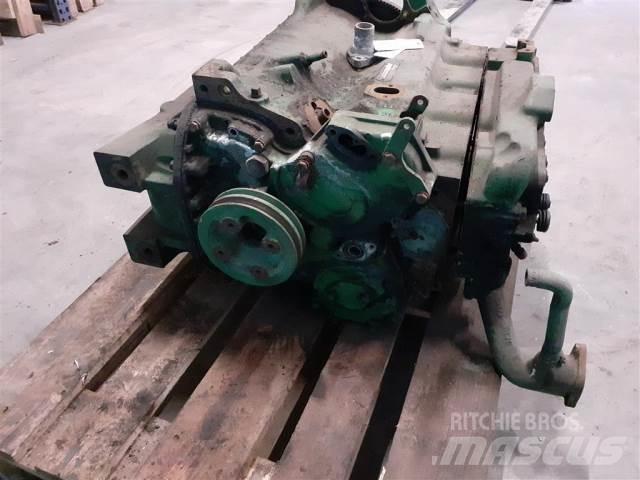 John Deere 4239 Engines