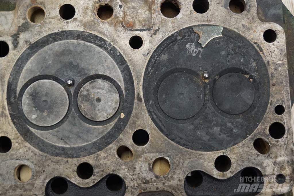 John Deere 4239 Engines