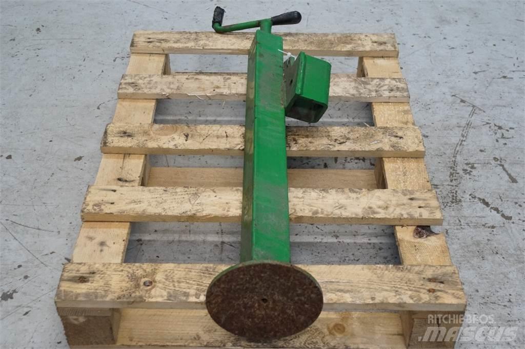 John Deere 590 Farm machinery