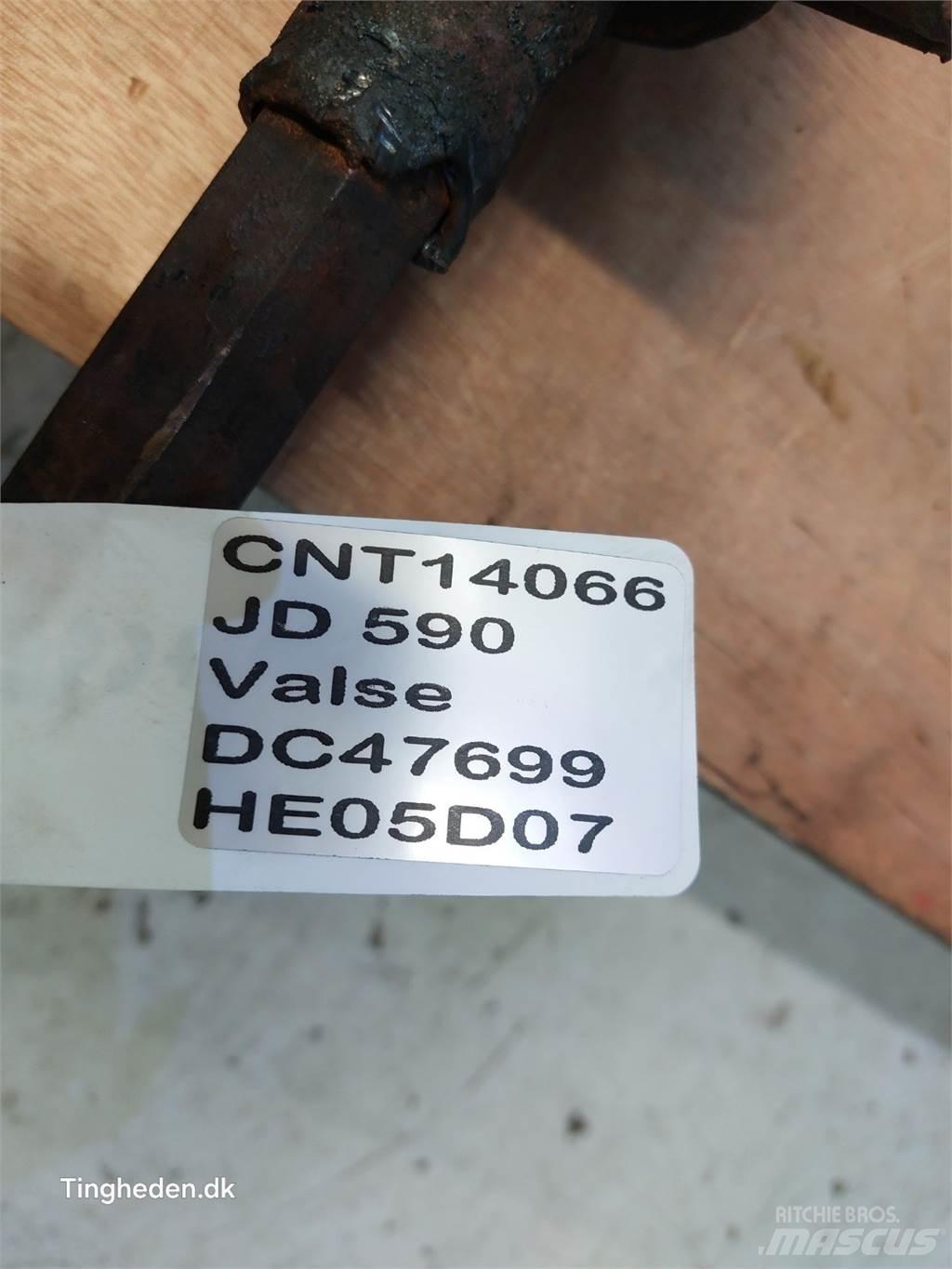 John Deere 590 Farm machinery