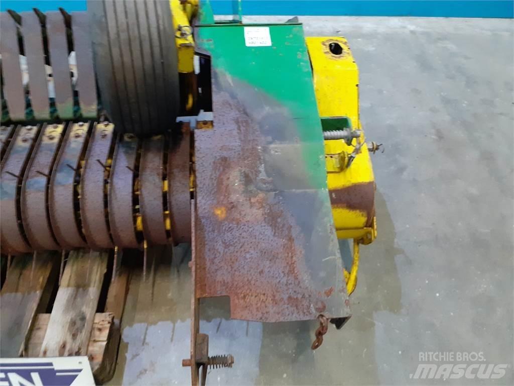 John Deere 592 Farm machinery