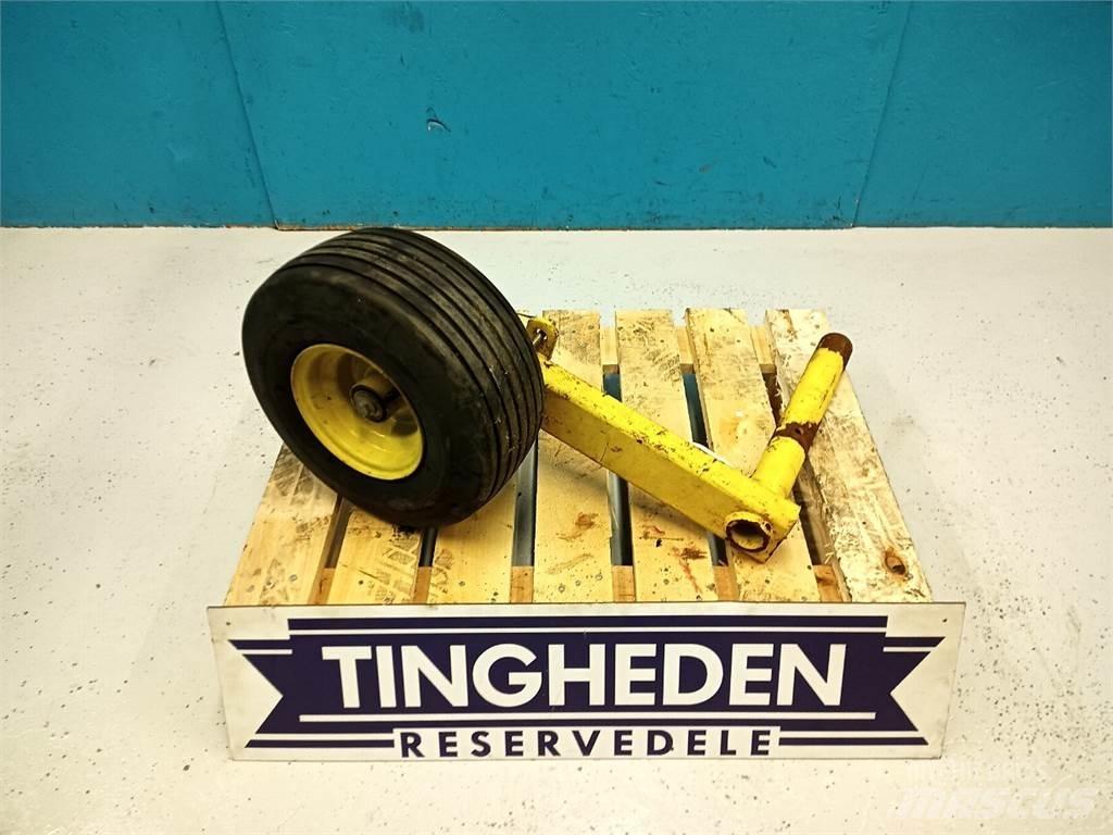 John Deere 592 Axles