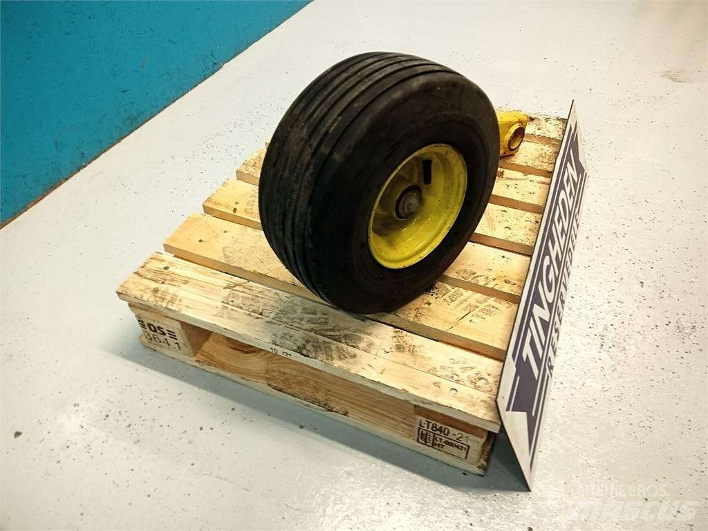 John Deere 592 Axles