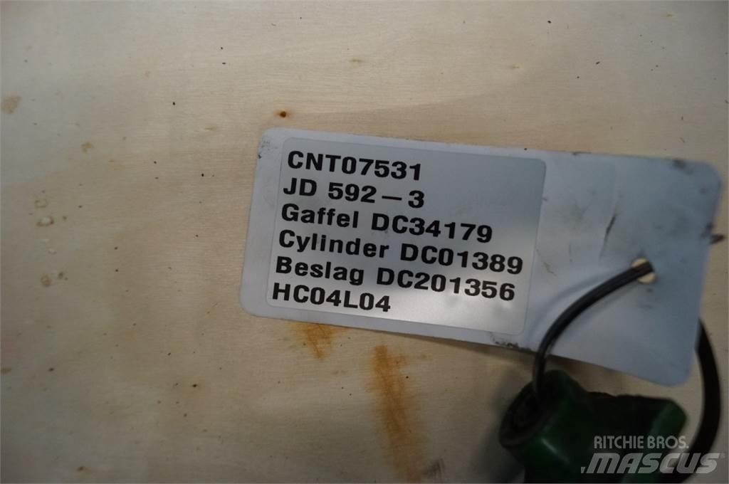John Deere 592 Other forage harvesting equipment
