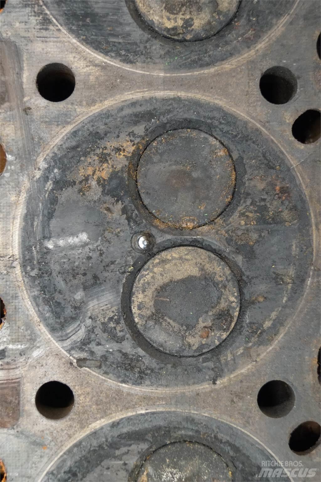 John Deere 6359 Engines