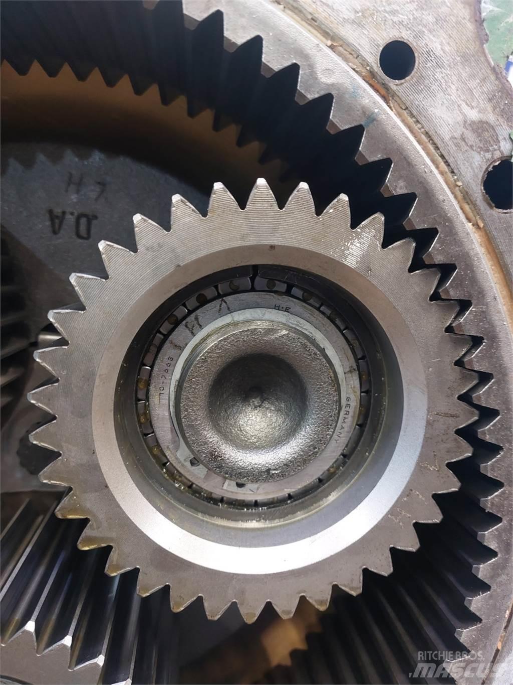 John Deere 6400 Other tractor accessories