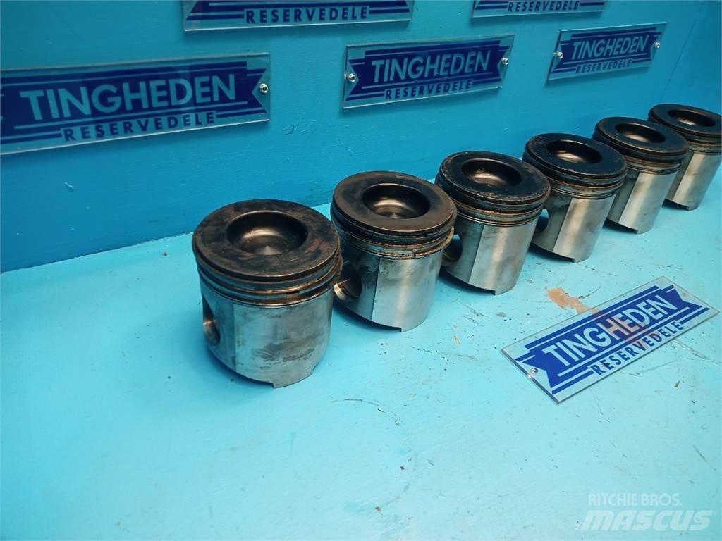John Deere 6600 Engines