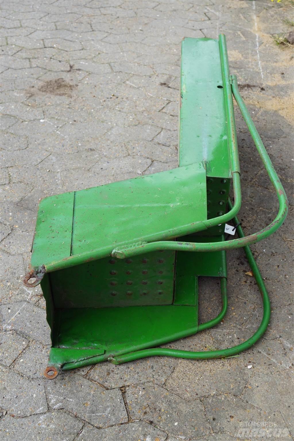 John Deere 952 Cabins and interior