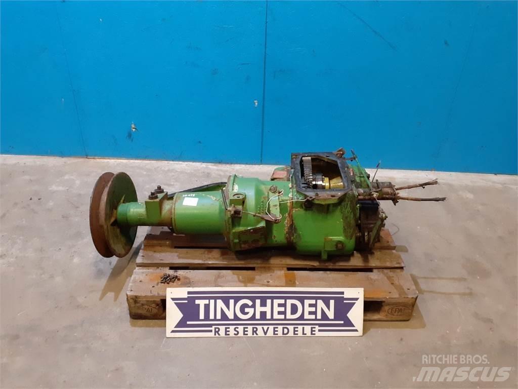 John Deere 955 Transmission