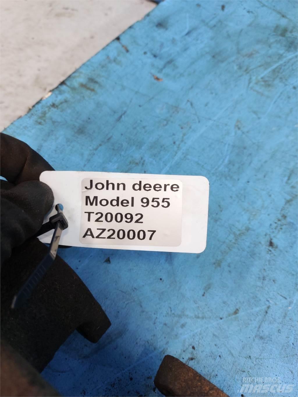 John Deere 955 Engines