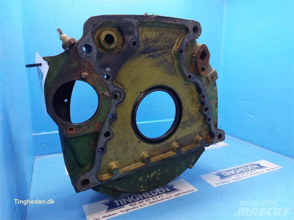 John Deere 955 Engines