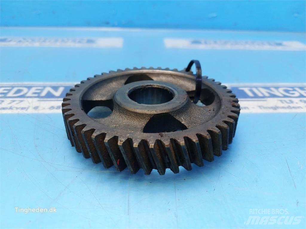 John Deere 955 Engines