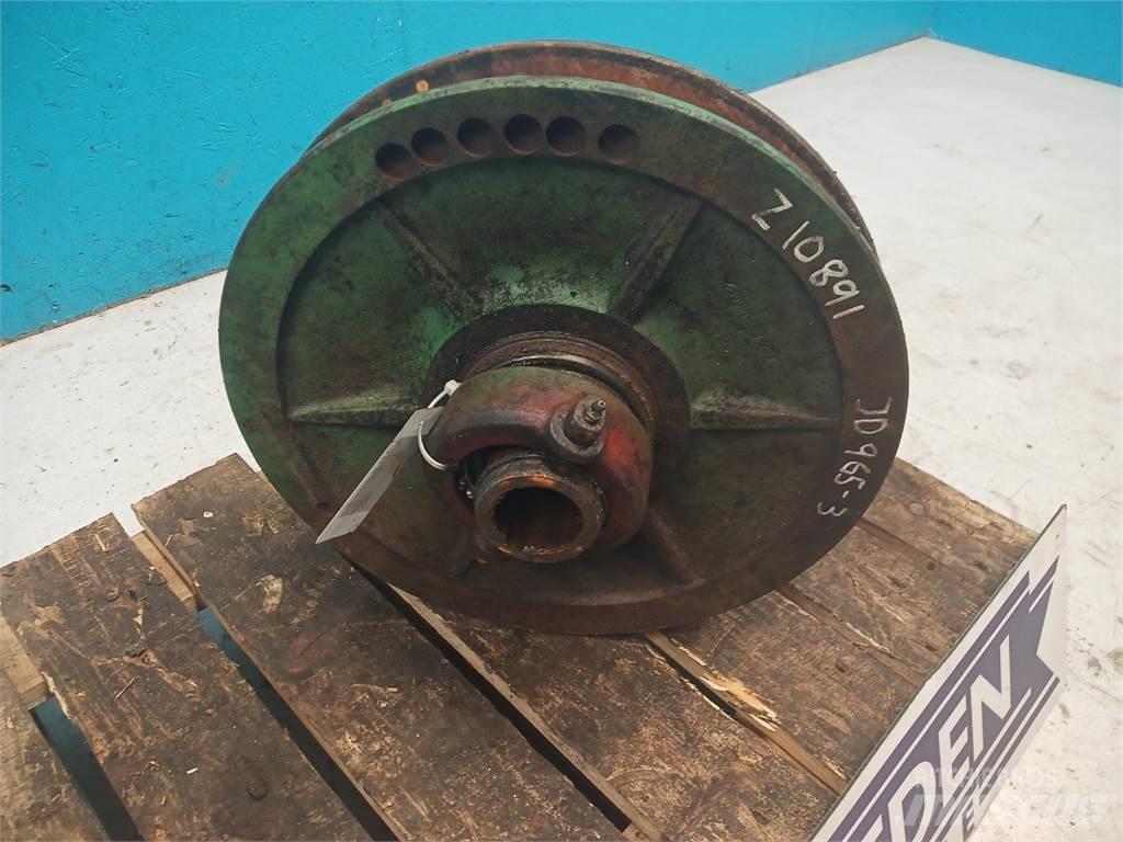 John Deere 965 Farm machinery