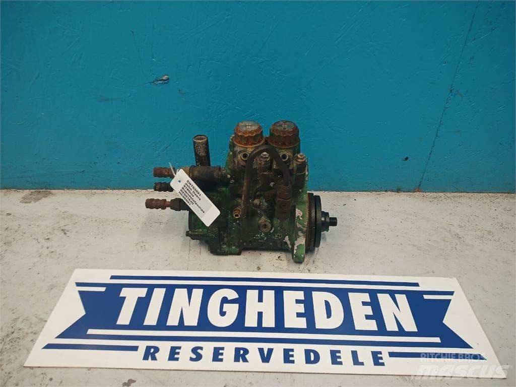 John Deere 9780 Engines