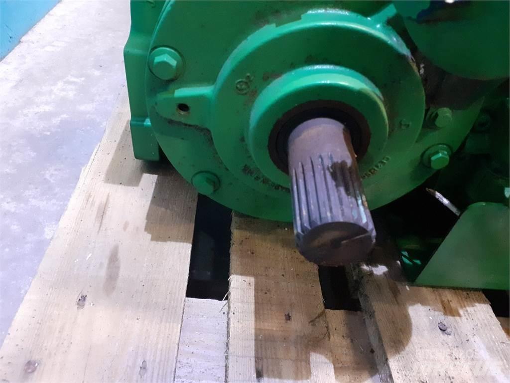 John Deere S670 Transmission
