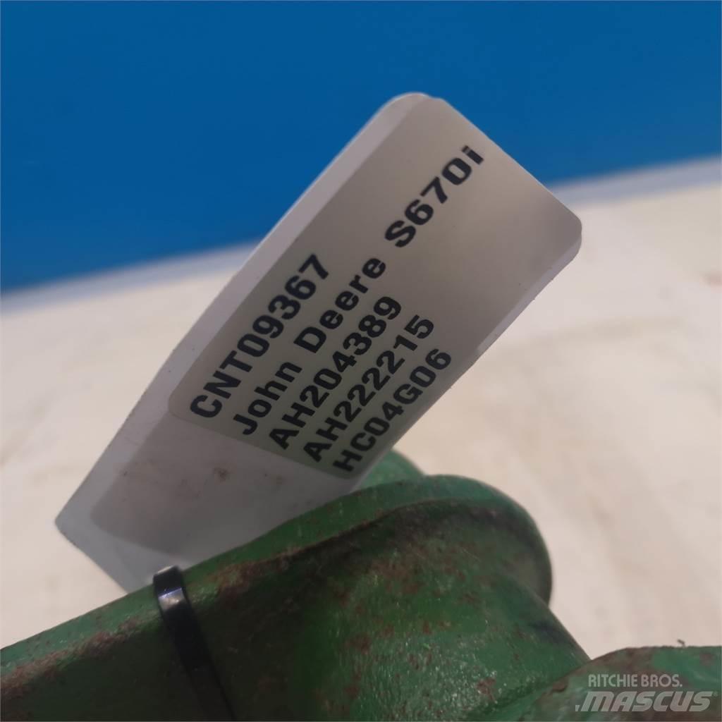 John Deere S670 Farm machinery