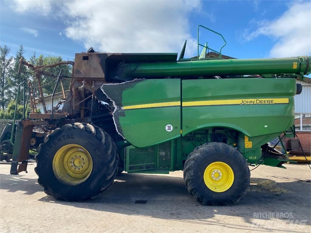 John Deere S670I Combine harvesters