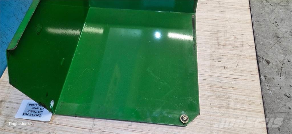 John Deere T660 Farm machinery