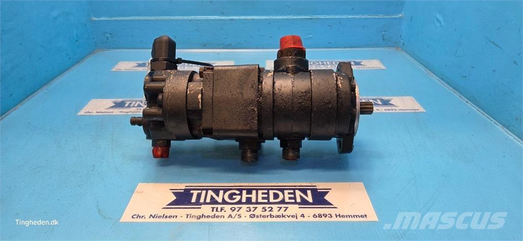 John Deere T660 Hydraulics