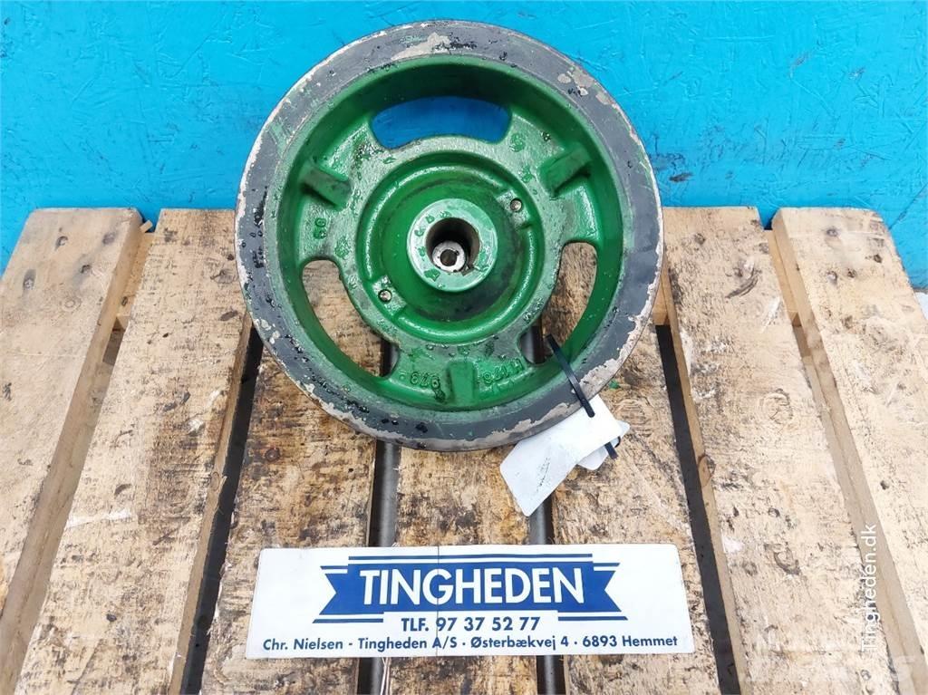 John Deere T660i Farm machinery