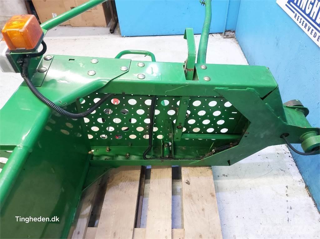 John Deere T660I Cabins and interior