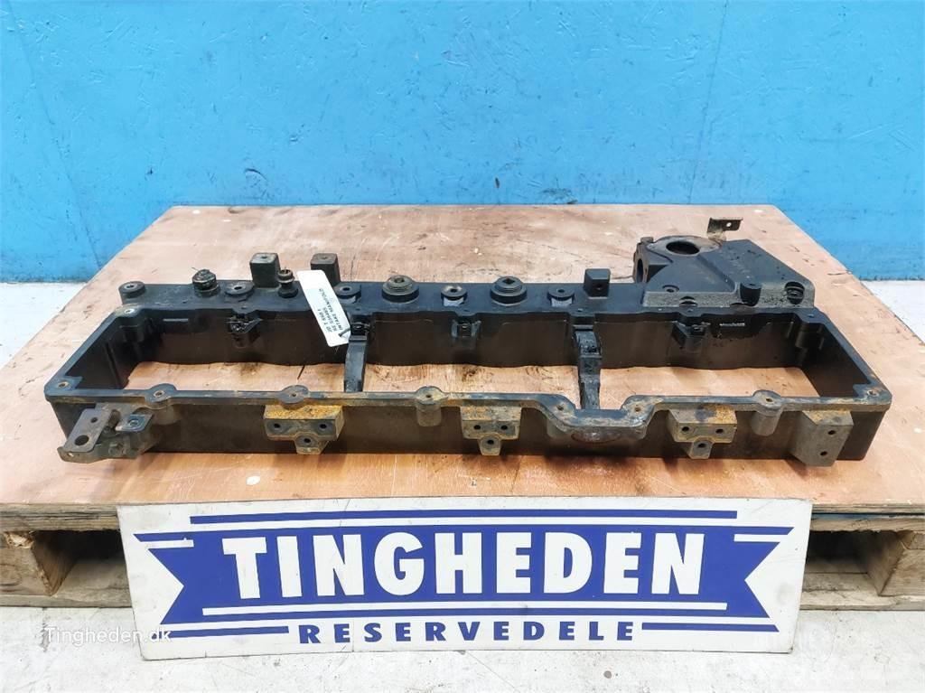 John Deere T660I Engines