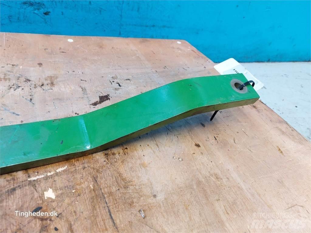 John Deere T660I Sand and salt spreaders
