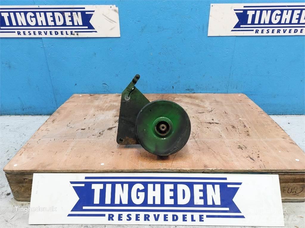 John Deere T660I Farm machinery