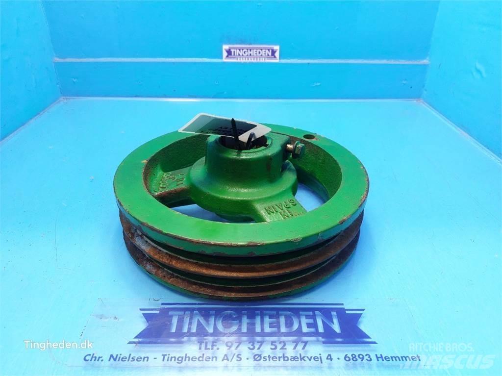 John Deere T660I Farm machinery