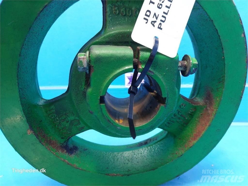 John Deere T660I Farm machinery