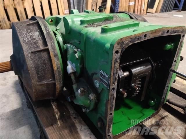 John Deere T670 Transmission