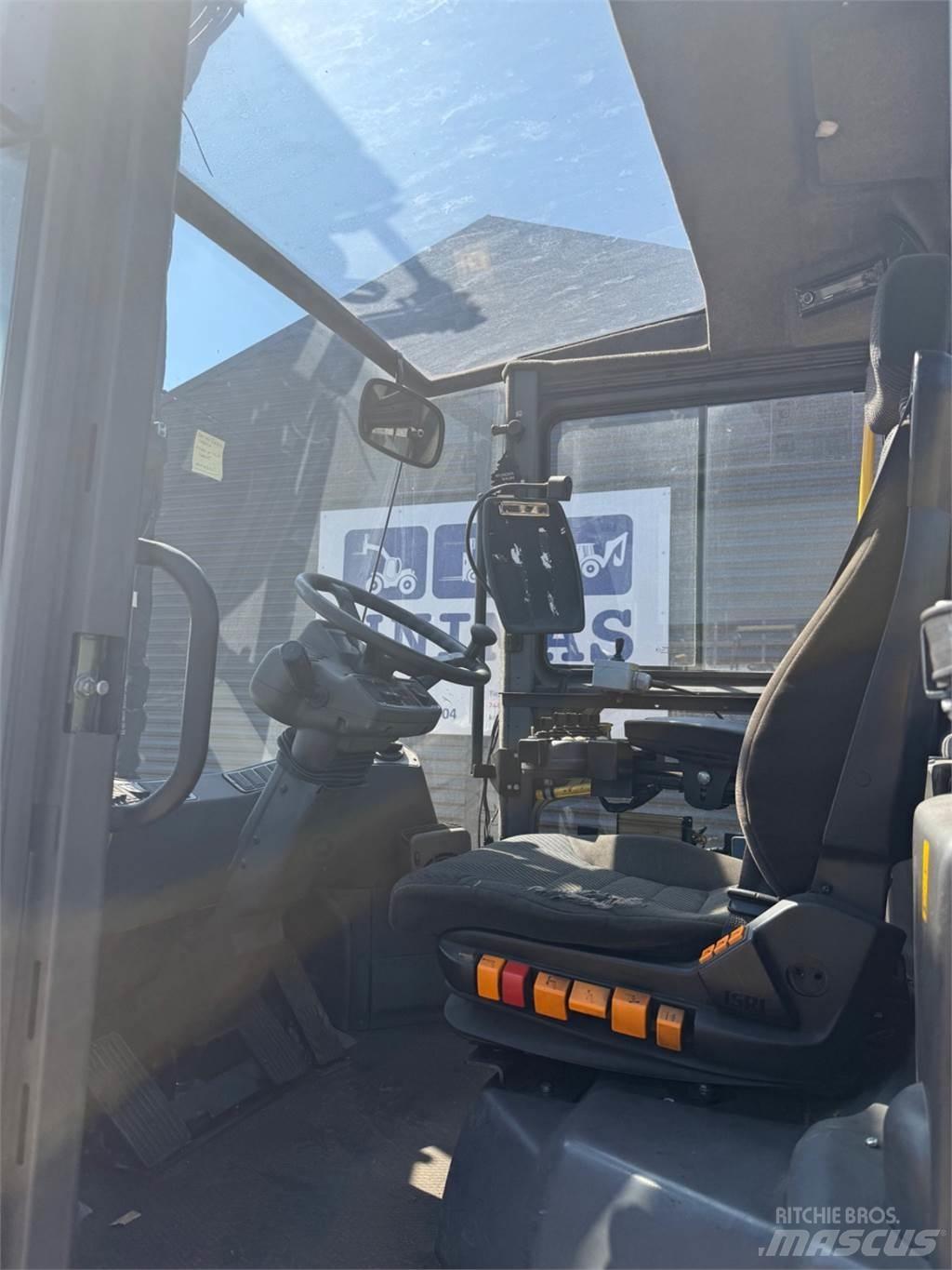 Kalmar DCE80-9 Diesel trucks