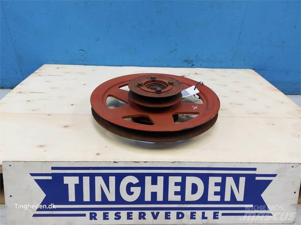 Laverda 627 Farm machinery